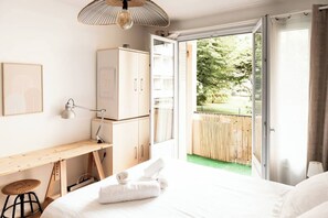 Silitysrauta/-lauta, ilmainen Wi-Fi, vuodevaatteet