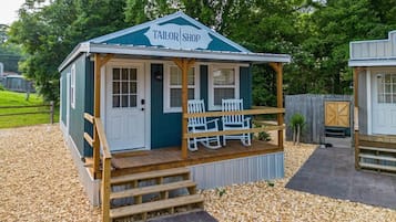 Premier Cabin, Garden View | Exterior