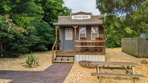 Exterior - The Outpost (Grand Rivers)