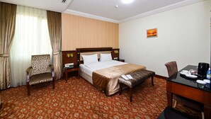 Suite Confort, balcón, vistas a la ciudad