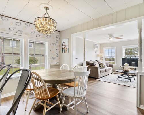 Cozy Escape on The Caney Creek - Sargent, Tx - Excellent Fishing