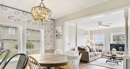 Cozy Escape on The Caney Creek - Sargent, Tx - Excellent Fishing