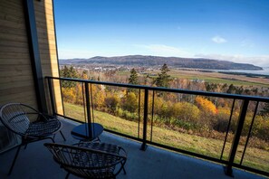 Property grounds - Chic & Minimalist Condo – River View & Serenity (Baie-Saint-Paul)