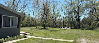 Spacious Mackinaw Avenue Creekside Cottage