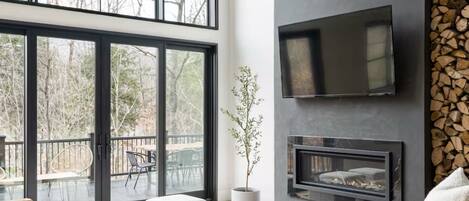 TV, peis og fotballspill