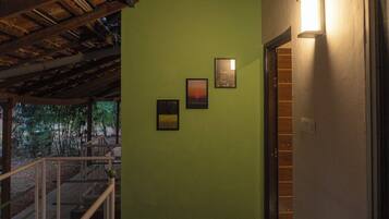 Deluxe Double Room, Garden View | Wi-fi percuma