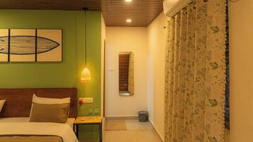 Deluxe Double Room, Garden View | Free WiFi