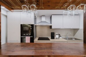 Fridge, microwave, dishwasher, toaster - ApartmentsArena - Nido di Giulietta (Verona)