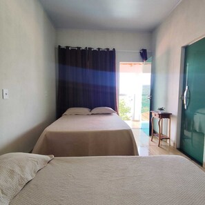 Iron/ironing board, Internet, bed sheets - Anchor of Dreams Townhouse with Private Pool, Beautiful View, and Perfect Location (Pirenópolis)