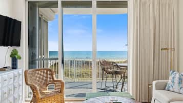 Condo, Multiple Beds (Spanish Key 107) | Living area