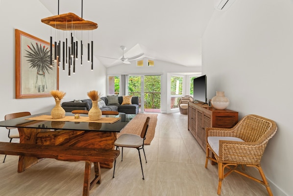 Smart TV - Mana Wahine by Gather: Garden Condo w/ Mountain Views & Pool Access (Princeville)