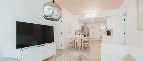 Suite, 1 Bedroom | Living area | 32-inch Smart TV with digital channels