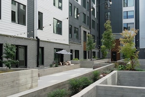Property grounds - Joinery West (Charlotte)