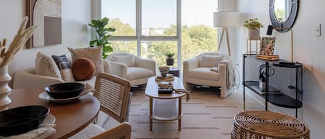 Suite, 1 Bedroom | Living area | 32-inch Smart TV with digital channels