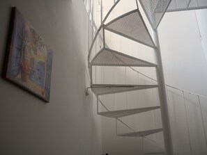 Interior - Modern 3BR Penthouse Duplex + Private Hot Tub Sliema (Tas-Sliema)