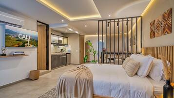 Family Apartment | In-room safe, iron/ironing board, free WiFi