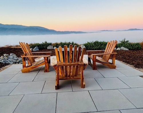 Ultimate Winery Getaway - The Hilltop Haven® 