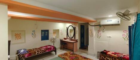 Een bureau, gratis wifi