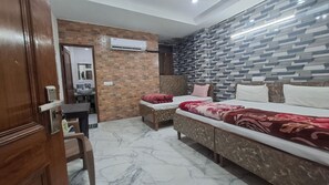 Free WiFi - NEW CHAMDU INN (New Delhi)