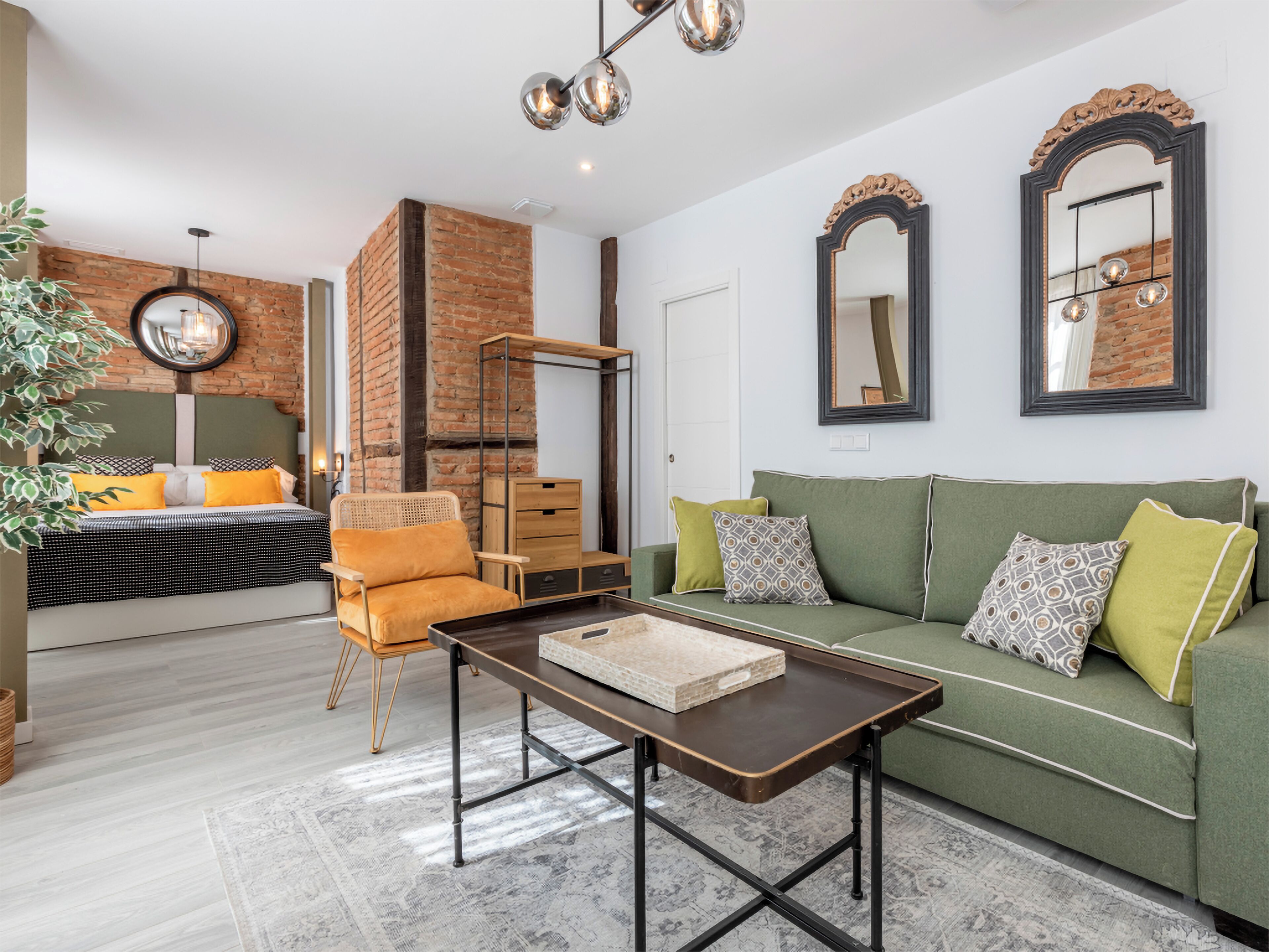 Basic Studio | Living area