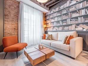 Living area - Apartamentos Puerta Elvira Suites 3000 (Granada)