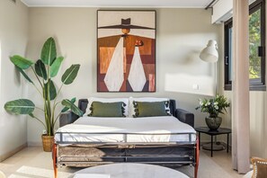 Deluxe Apartment, 1 Queen Bed with Sofa bed, Balcony, Garden View | Extra beds - Vivre Cannes (Cannes)