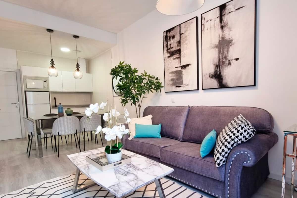 Basic Apartment | Living area