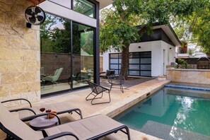 Pool - 🌵 Modern East Austin Luxury Retreat with Pool + Hot Tub | Hidden Oasis 🏡 (Austin)