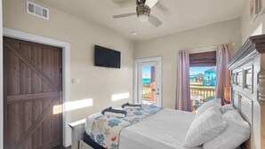 3 quartos, berço de viagem, Wi-Fi de cortesia, roupa de cama