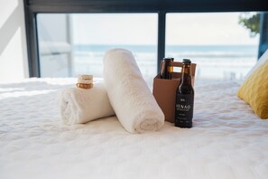 Suite, Pool View | Free WiFi