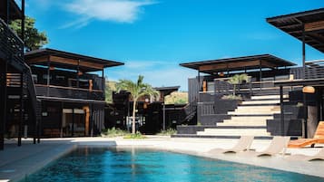 Outdoor pool, pool loungers