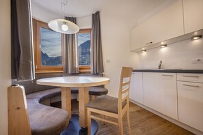 Dining - 1012A Apartments Monica (Santa Cristina Valgardena)