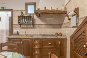 Interior - Apartment 'Los Cuatro Vientos' with Wi-Fi (Zahara de la Sierra)