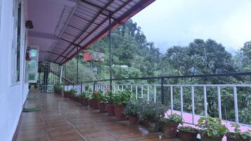 Comfort Suite, Balcony, Hill View | Balcony view