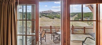 Luxury 4 Bedroom One Ski Hill Place Condo - Ski-in, Ski-out