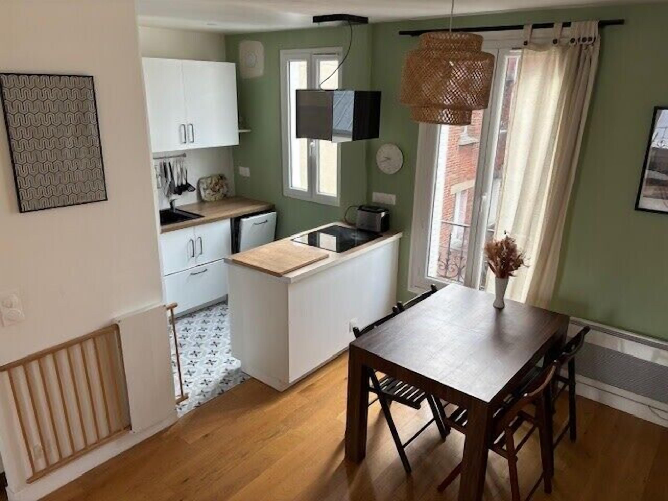 Een koelkast, een oven, een vaatwasser