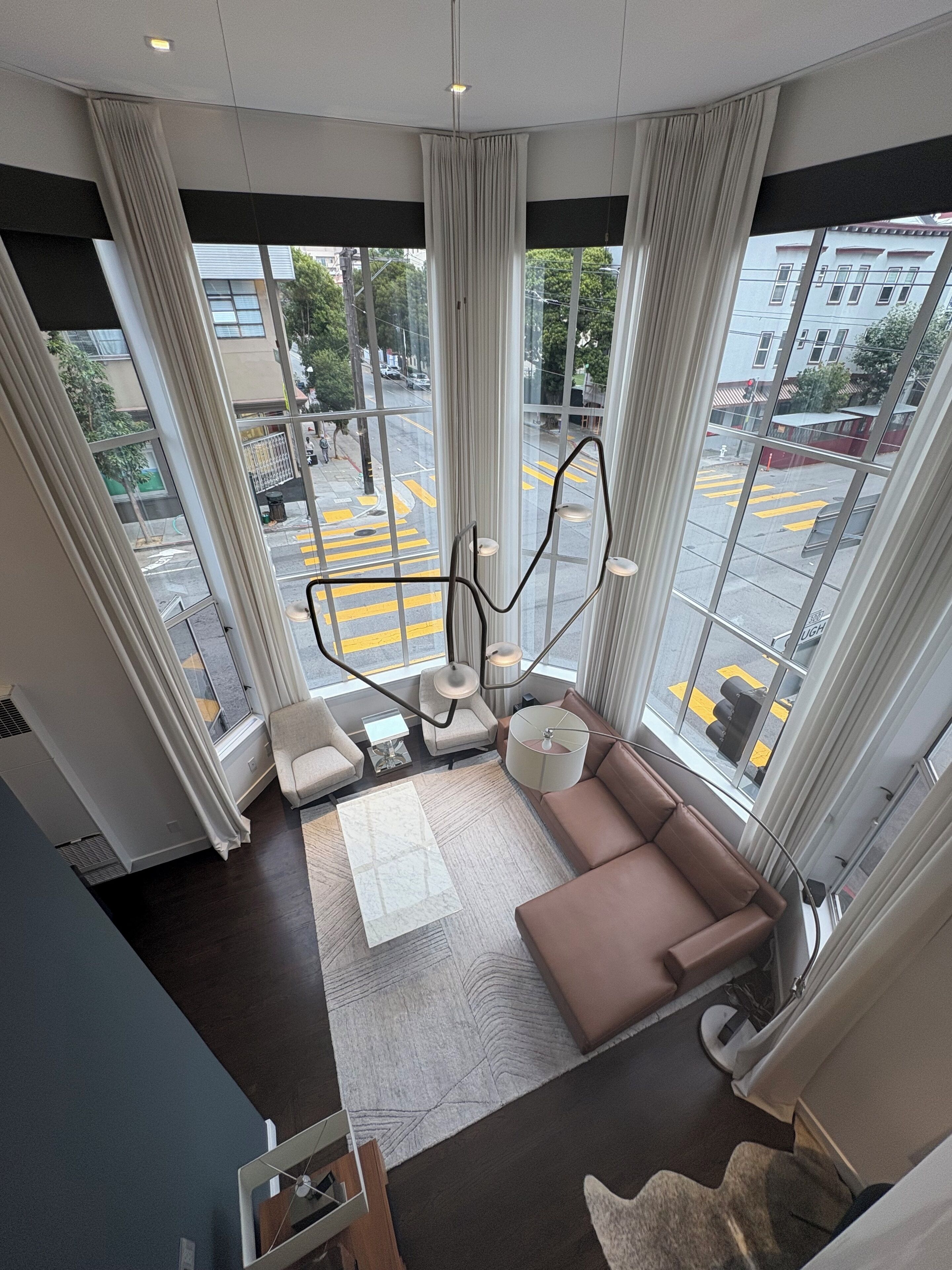 المنشأة من الداخل