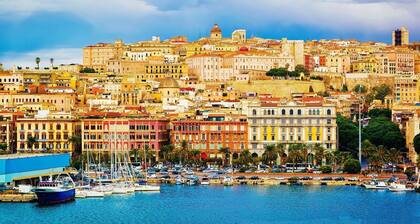 10 min from Cagliari and the airport, modern and bright apartment