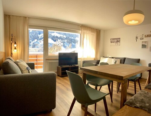 Large 1 bedroom - free parking - dream views-