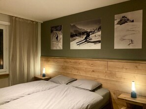 Bügeleisen/Bügelbrett, WLAN, Bettwäsche