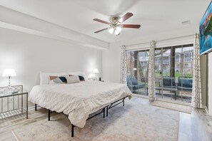 Fer et planche à repasser, accès au Wi-Fi (inclus)