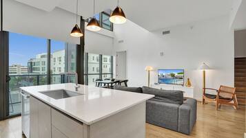 Luxury Apartment, Balcony, City View | Interior