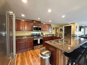 Coffee/tea maker, fridge, microwave, oven - 70-2 Locust Lane | Pool, Hot Tub, Views, 5 Bedroom (North Conway)