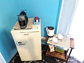 Standard Room | In-room dining