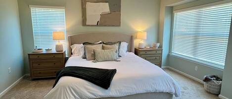 アイロン / アイロン台、WiFi、ベッドシーツ