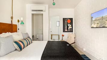 Fer et planche Ă repasser, Wi-Fi, draps fournis