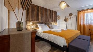 Iron/ironing board, WiFi, bed sheets, wheelchair access