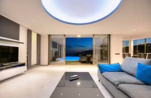 Smart TV - Villa Ahıska (Kalkan)
