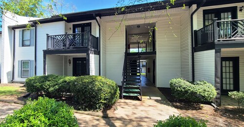 Private Apartment Close to Hospitals, Atlanta Emory Stone Mt