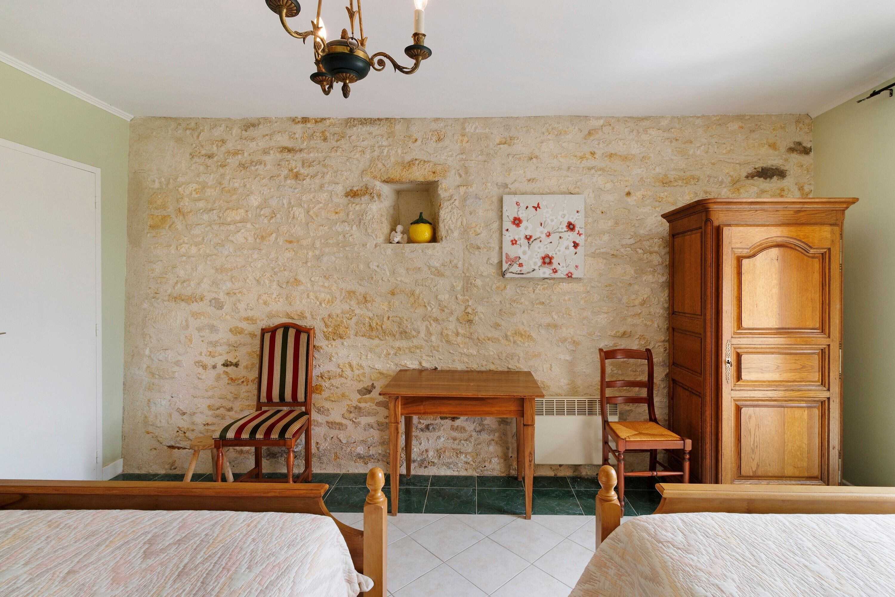 1 bedroom, iron/ironing board, WiFi